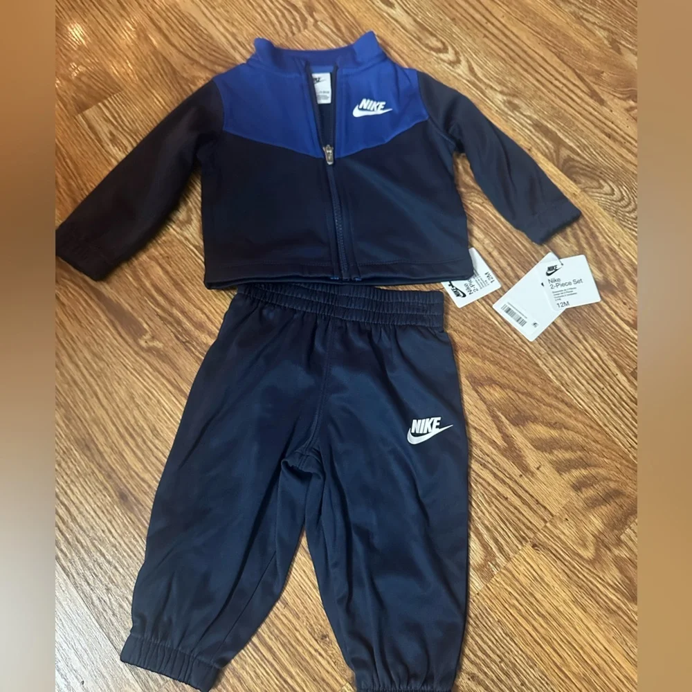 🆕 Nike Jogger Pants Set Size 12M - Picture 2 of 9